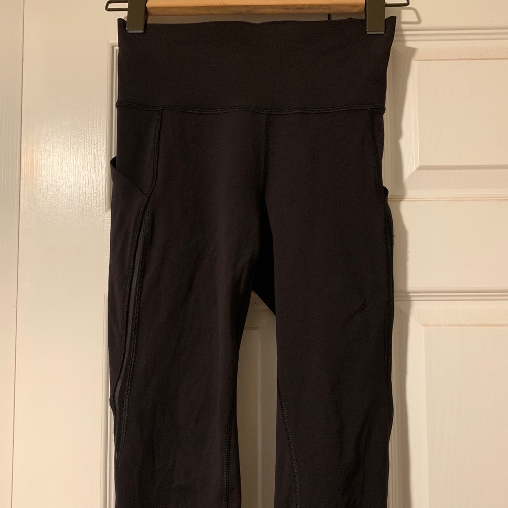 Lululemon train times crops